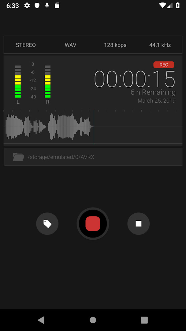 Recording screen showing MP3, WAV, M4A format options and mono or stereo selection